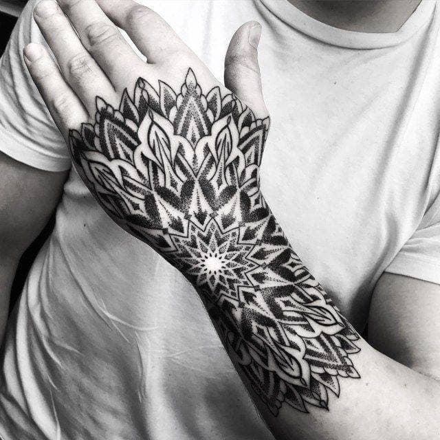 Moda Mandala tattoo