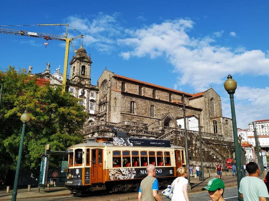 Place Iglesia de San Francisco