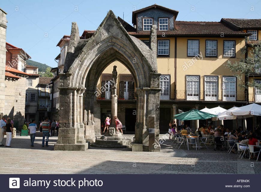 Place Largo da Oliveira