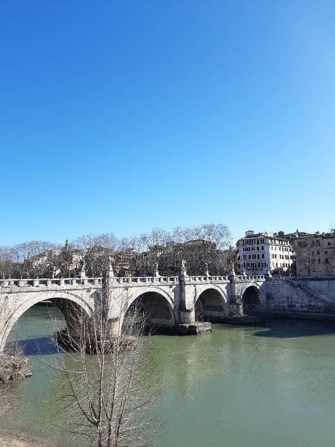 Place Ponte Garibaldi