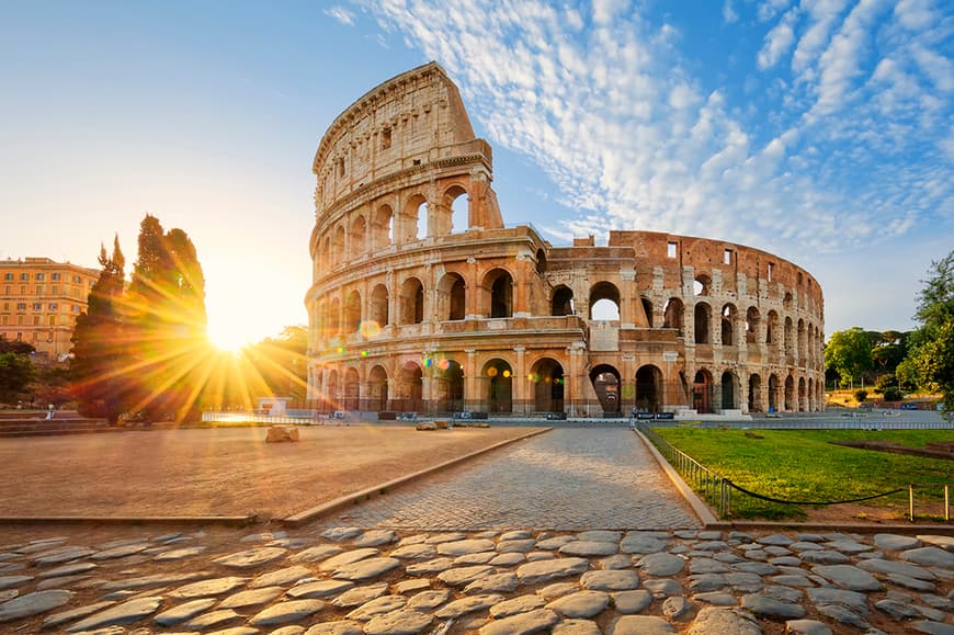 Lugar Coliseo de Roma