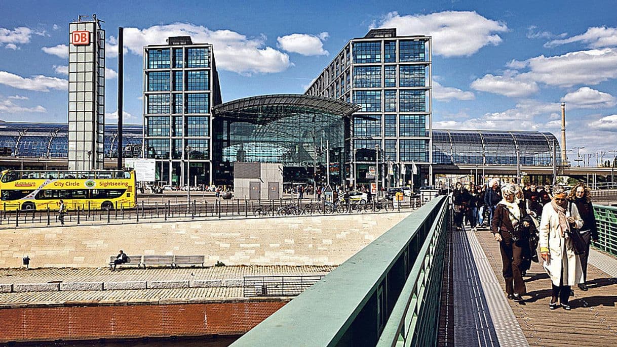 Place Hauptbahnhof Berlin HBF