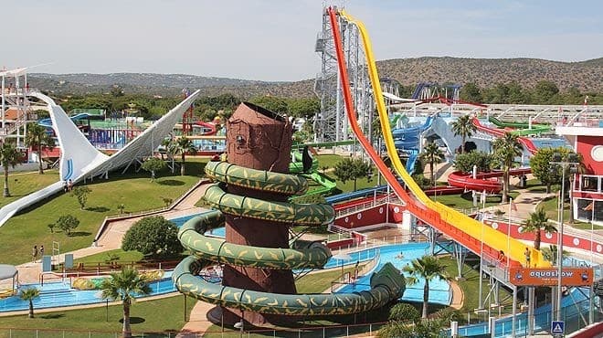 Lugar Aquashow Park - Water Park