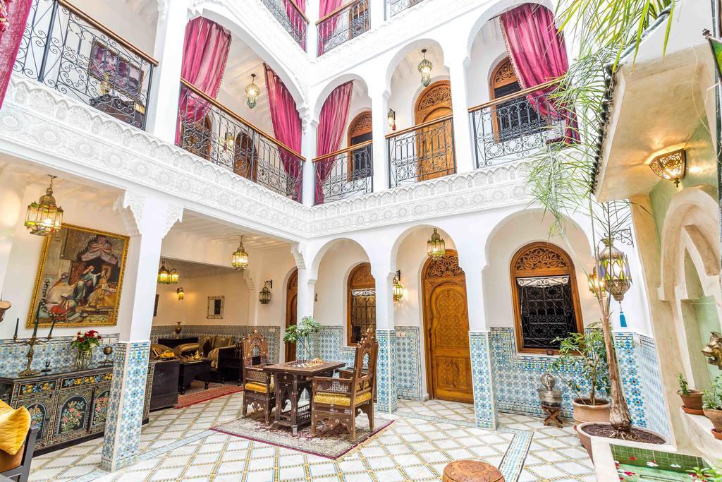 Lugar Riad Mouna