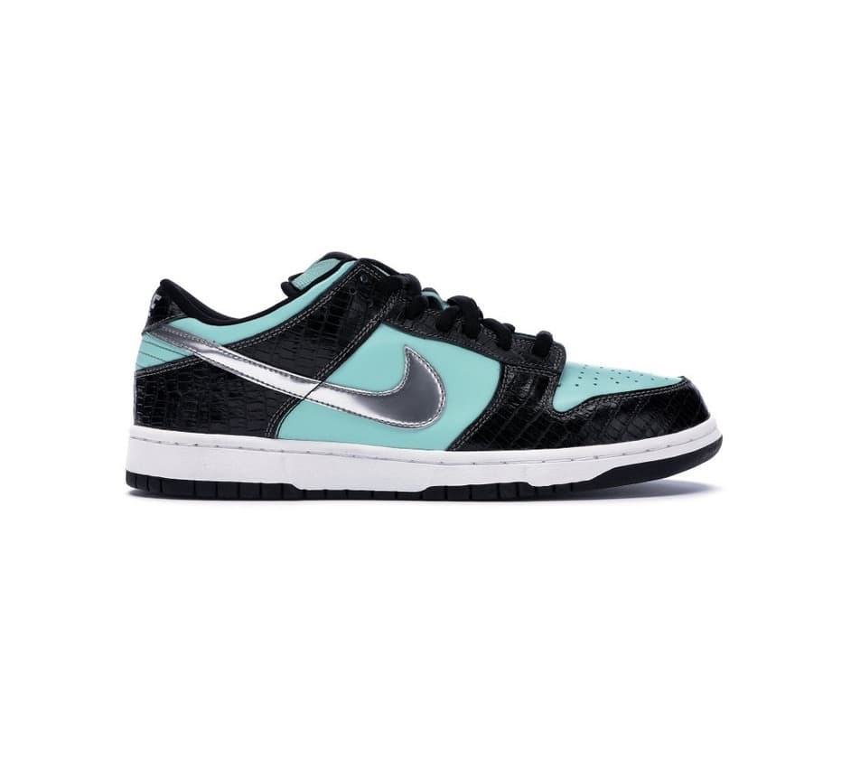 Product Nike Dunk SB Low Diamond Supply Co