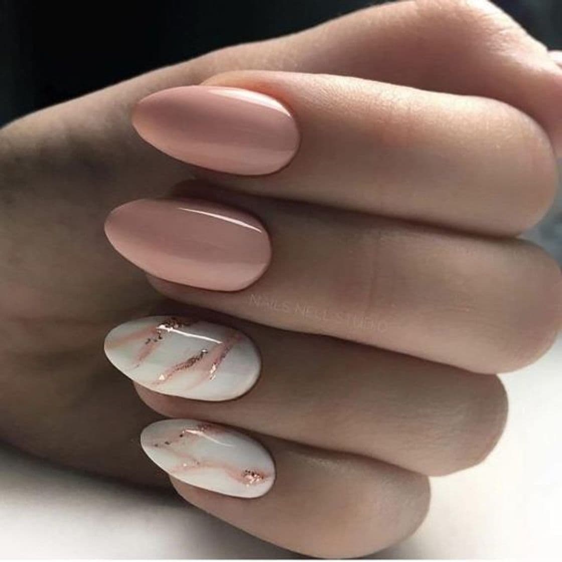 Fashion nails