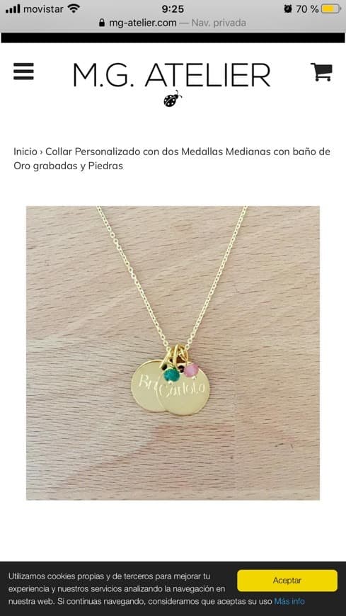 Product Collar Personalizado con dos Medallas Medianas con baño de O