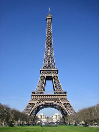 Place Torre Eiffel