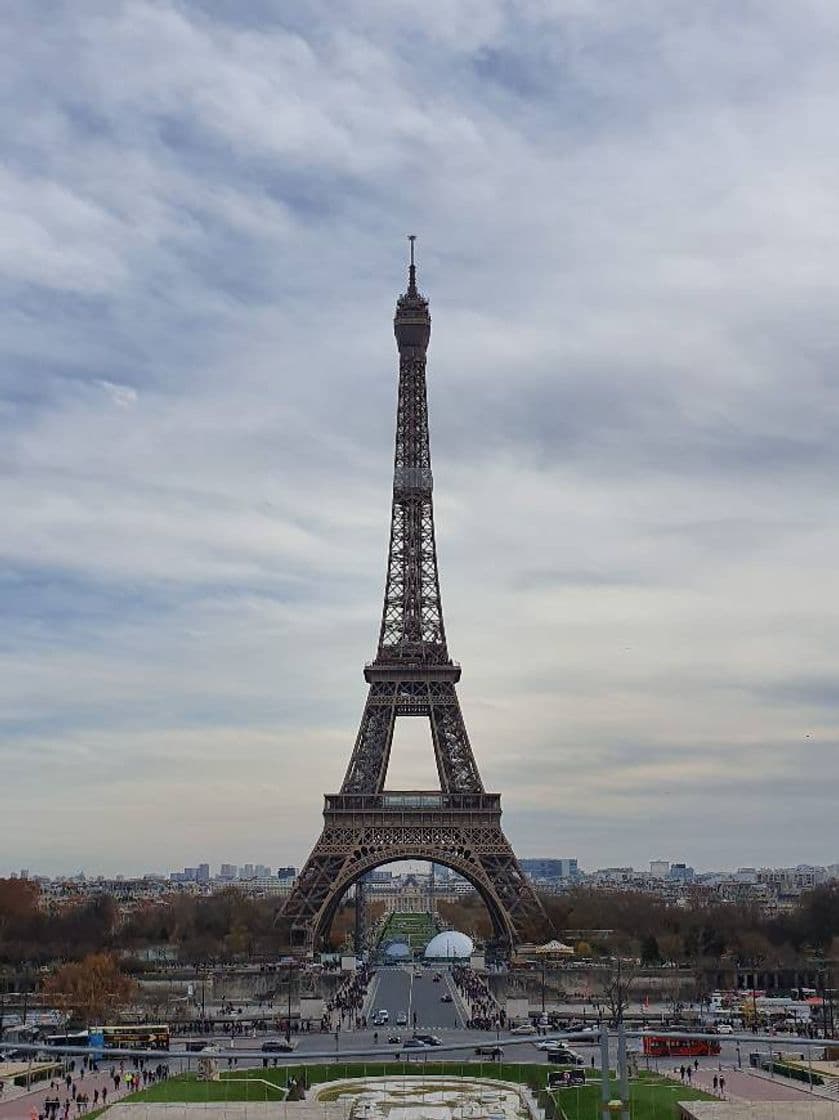 Place Torre Eiffel