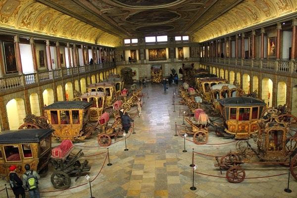 Place Museu Nacional dos Coches