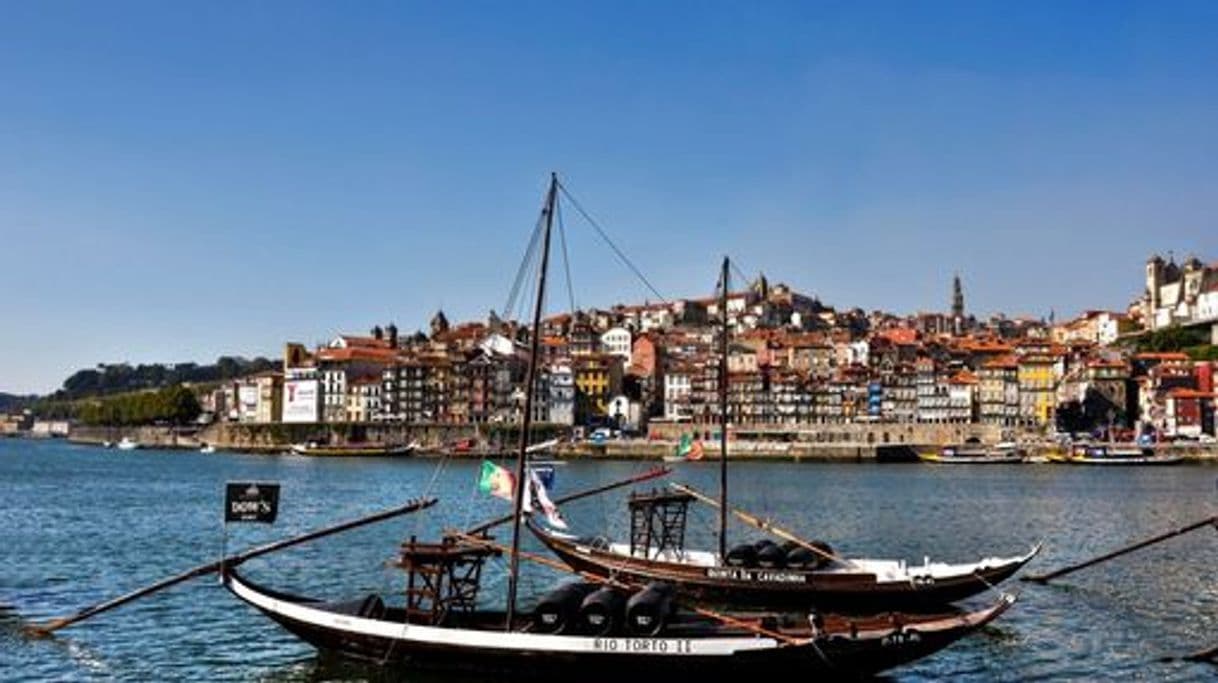 Place Ribeira do Porto