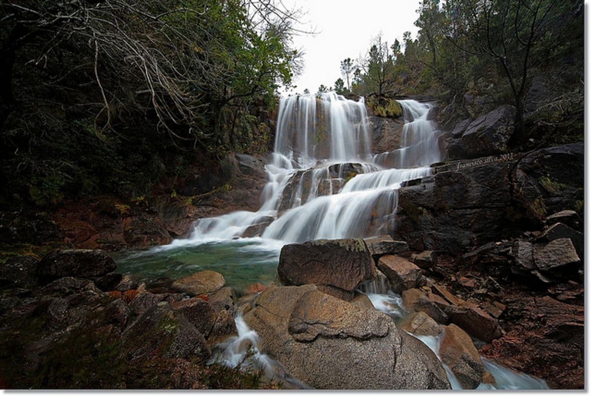 Place Cascata Fecha de Barjas (Tahiti)