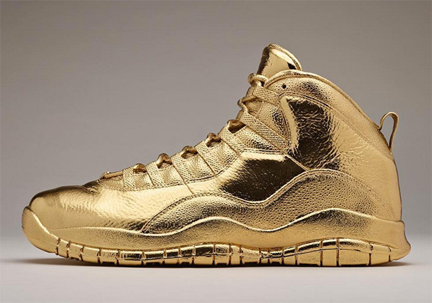 Fashion Drake Has Solid Gold Air Jordan 10 OVOs