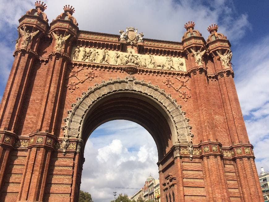 Place Arc de Triomf