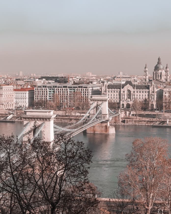 Place Puente de las Cadenas