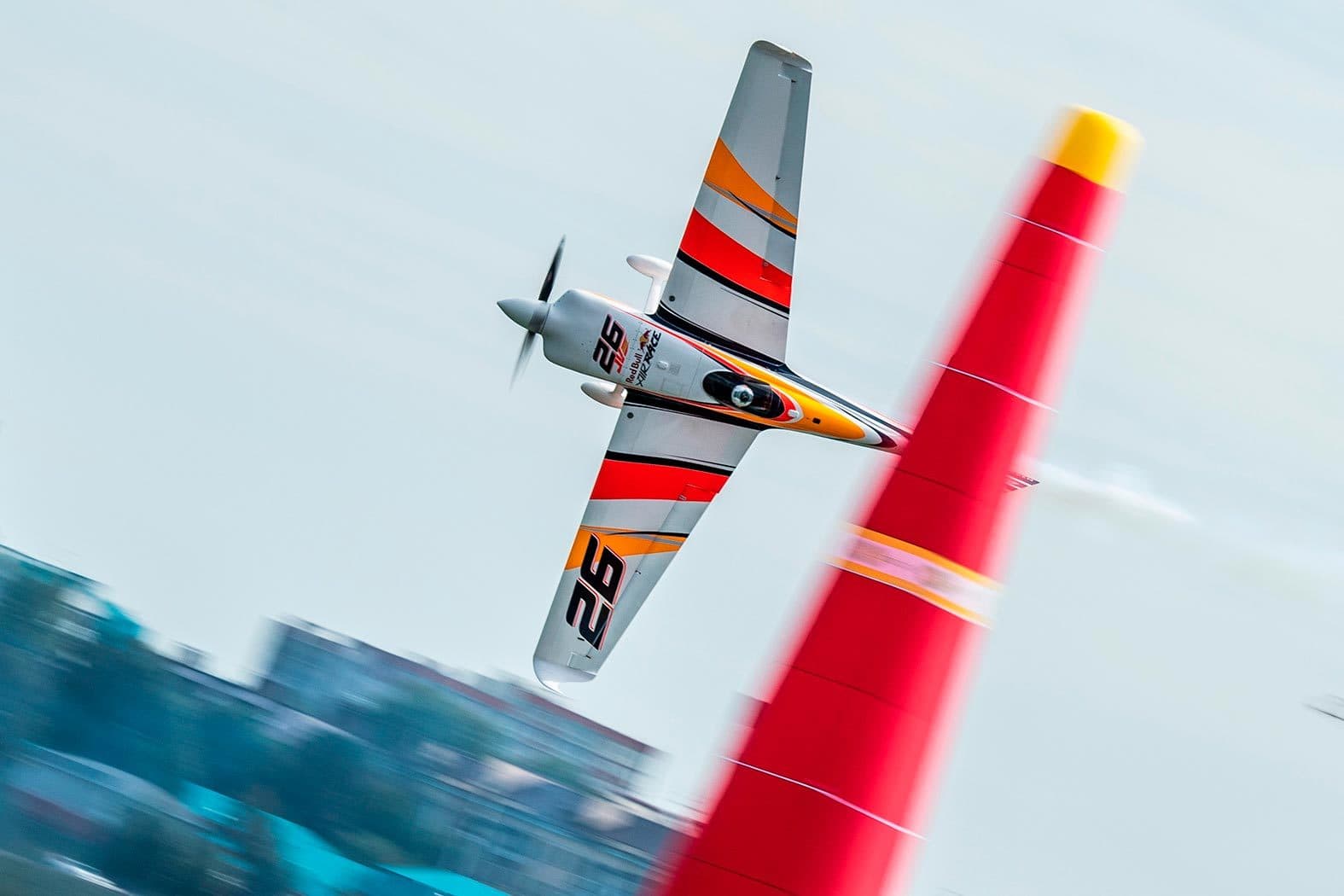 Moda red bull air race