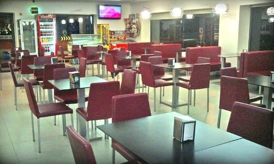 Restaurants Os 3 Padeirinhos Lomar