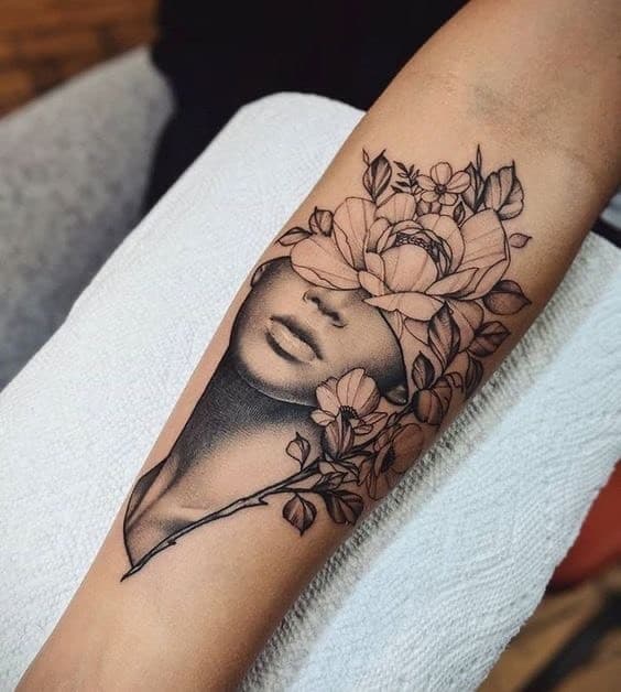 Moda Tatto Woman Flower