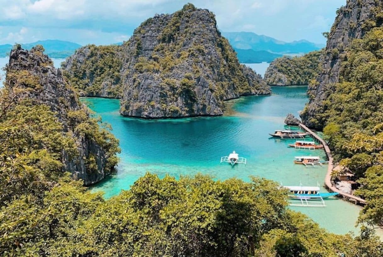 Place Kayangan Lake