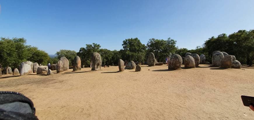 Place Cromeleque dos Almendres, Évora 