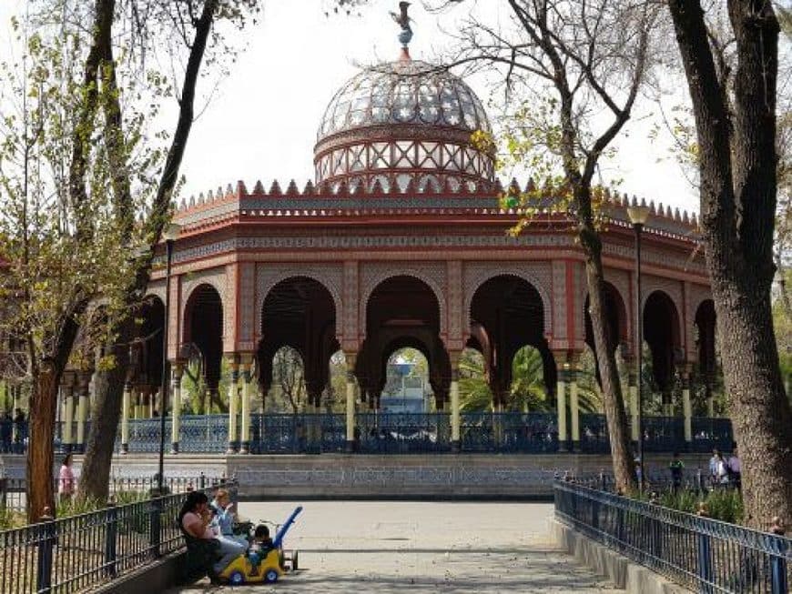 Place Kiosco Morisco de Santa María la Ribera