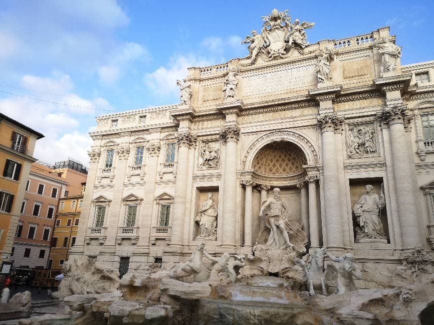 Place Fontana di Trevi