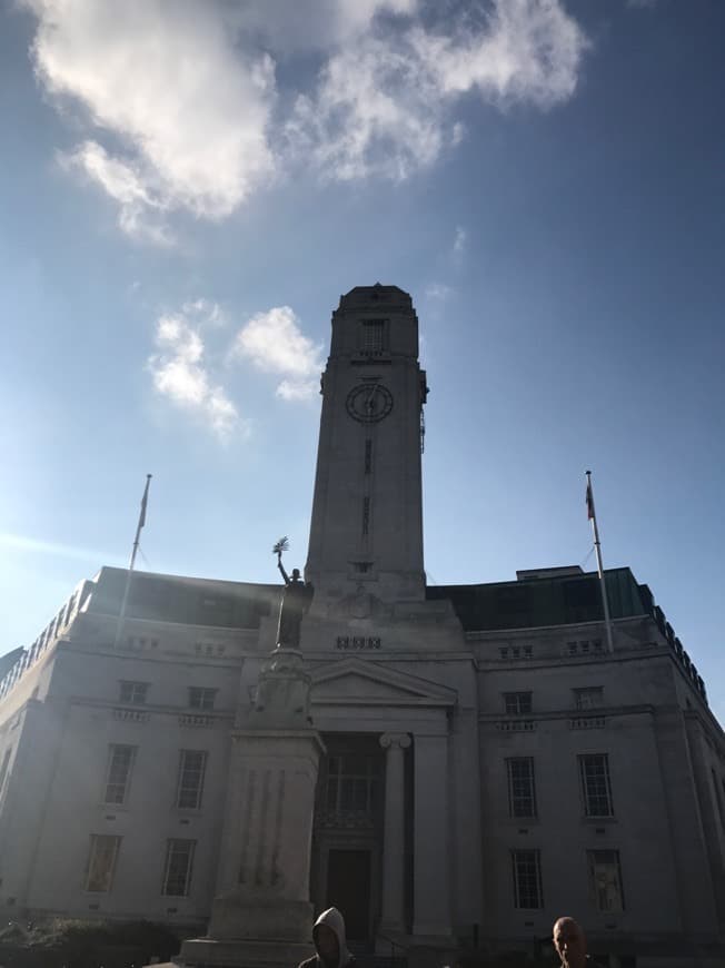 Place Luton Town Hall