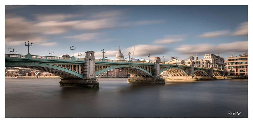 Lugar Southwark Bridge