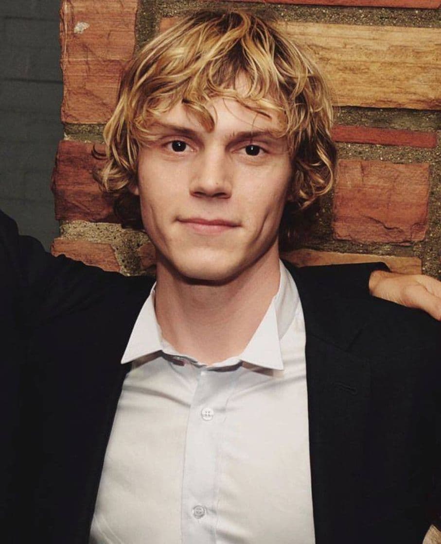 Moda Evan Peters 