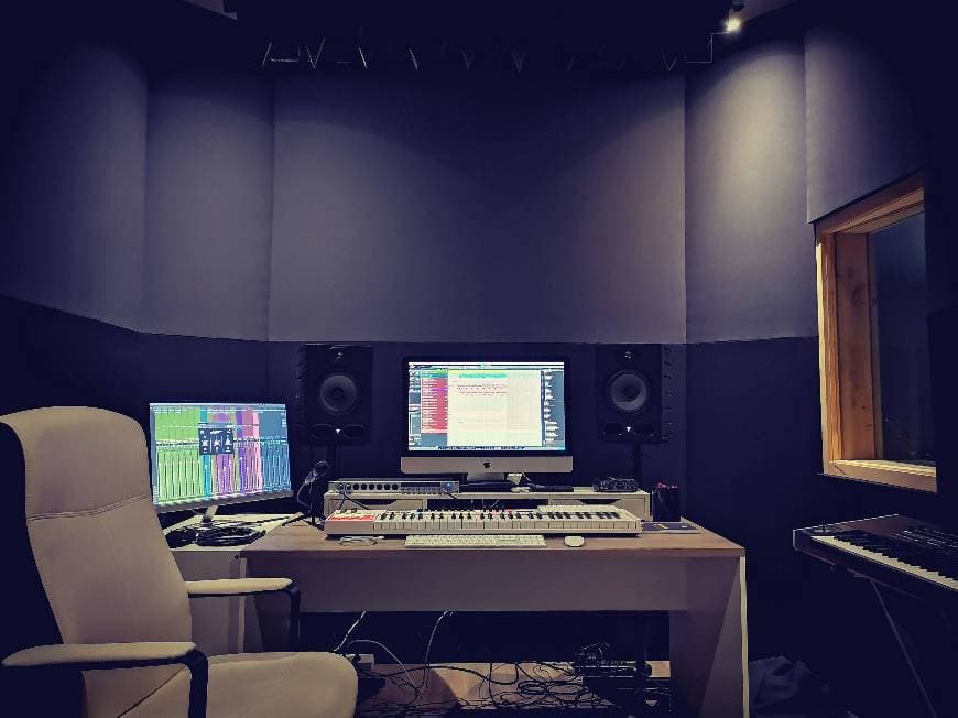 Place RB22 - Estudio de Produção Musical. 