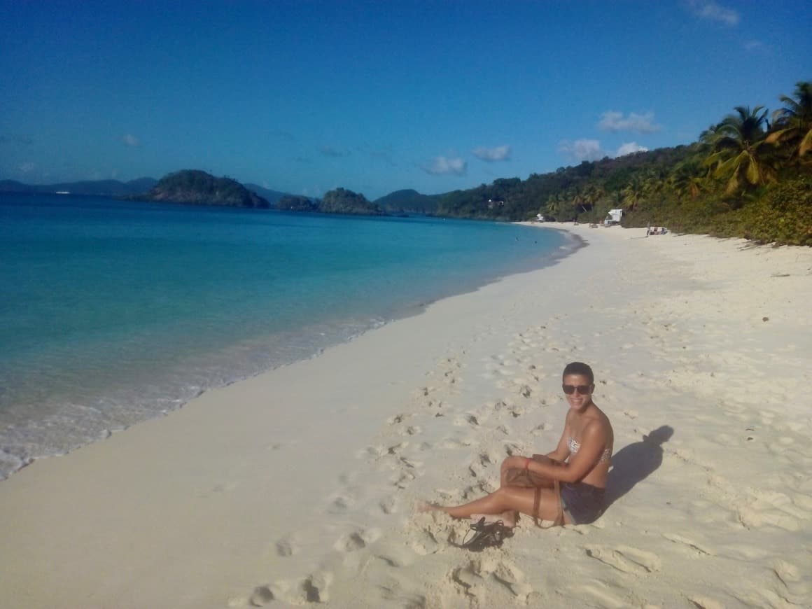 Place Trunk Bay