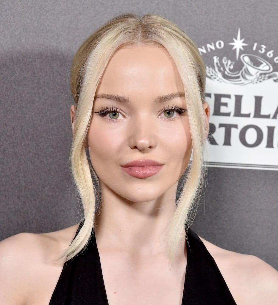 Moda Dove Cameron