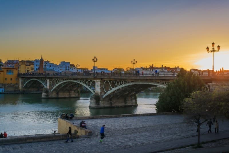 Lugar Puente de Triana