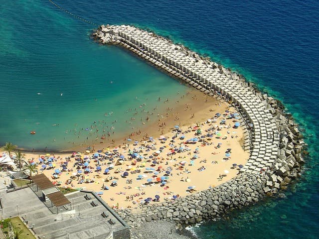 Lugar Praia da Calheta