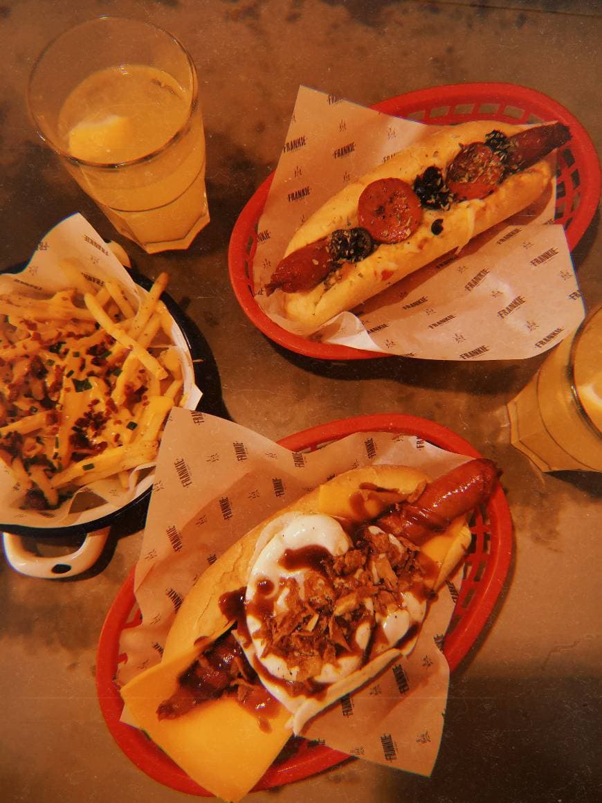 Restaurantes Frankie Hot Dogs