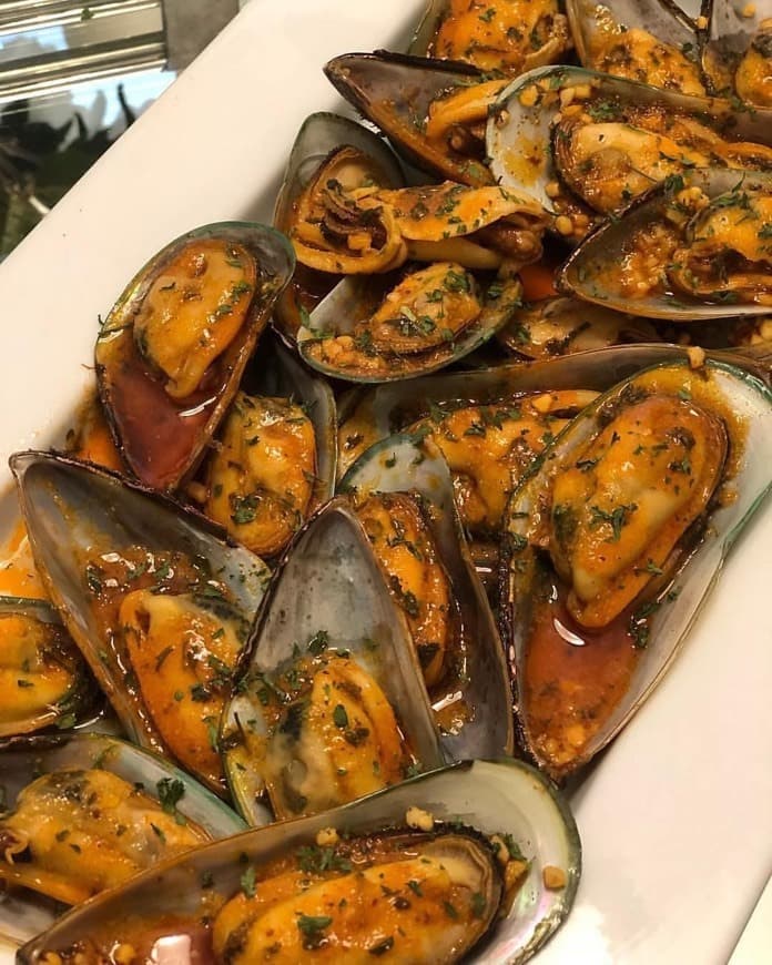 Moda Garlic Butter Sauteed Clams