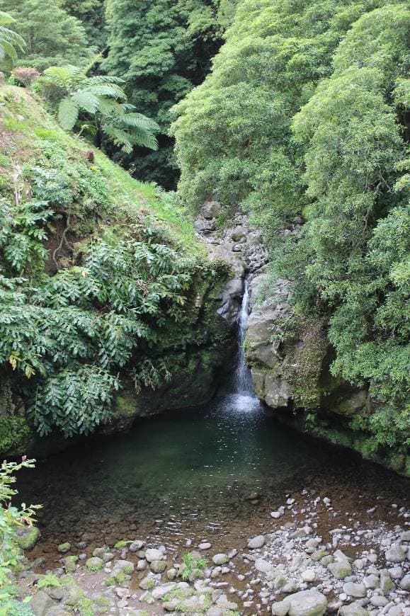 Place Ribeira dos Caldeirões