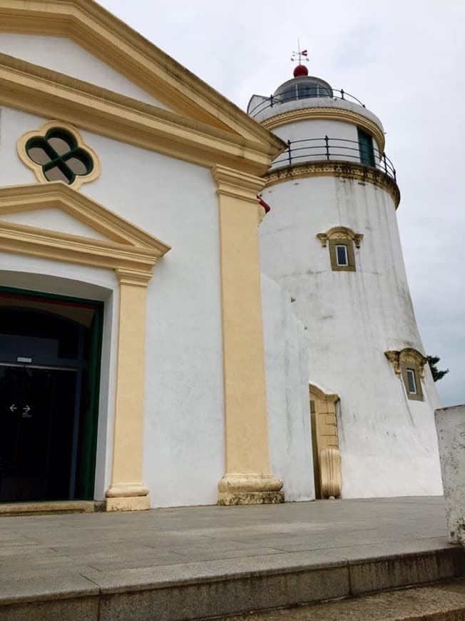 Lugar Guia Lighthouse