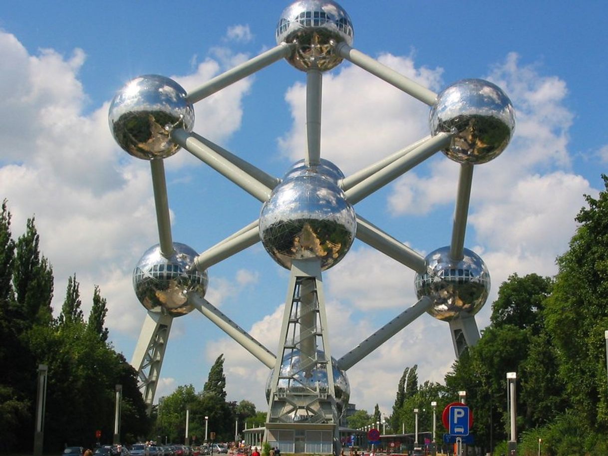 Place Atomium