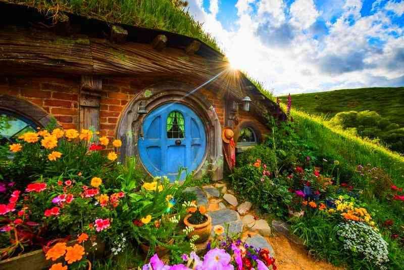 Place Hobbiton Village