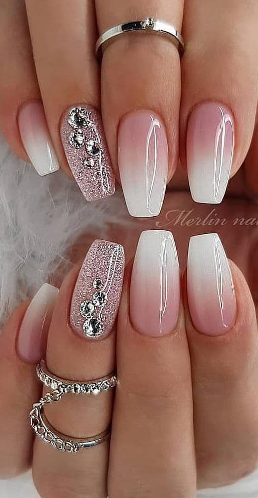 Moda nail art - nail designs, ideas, looks & inspiration - essie