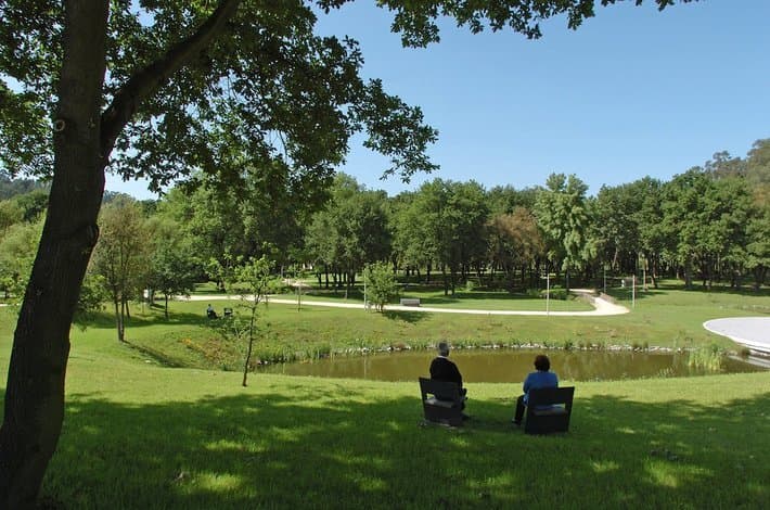 Lugar Parque Urbano Sara Moreira