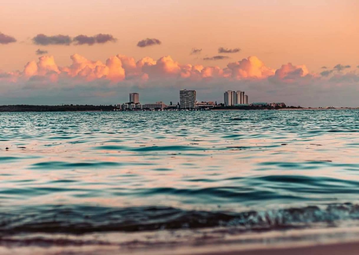 Lugar Praia da Saúde