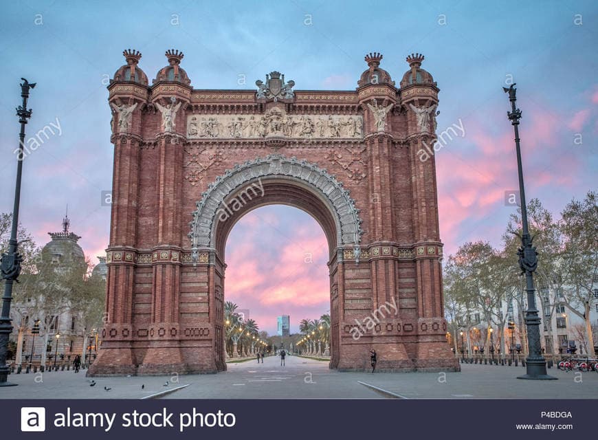 Lugar Arc de Triomf