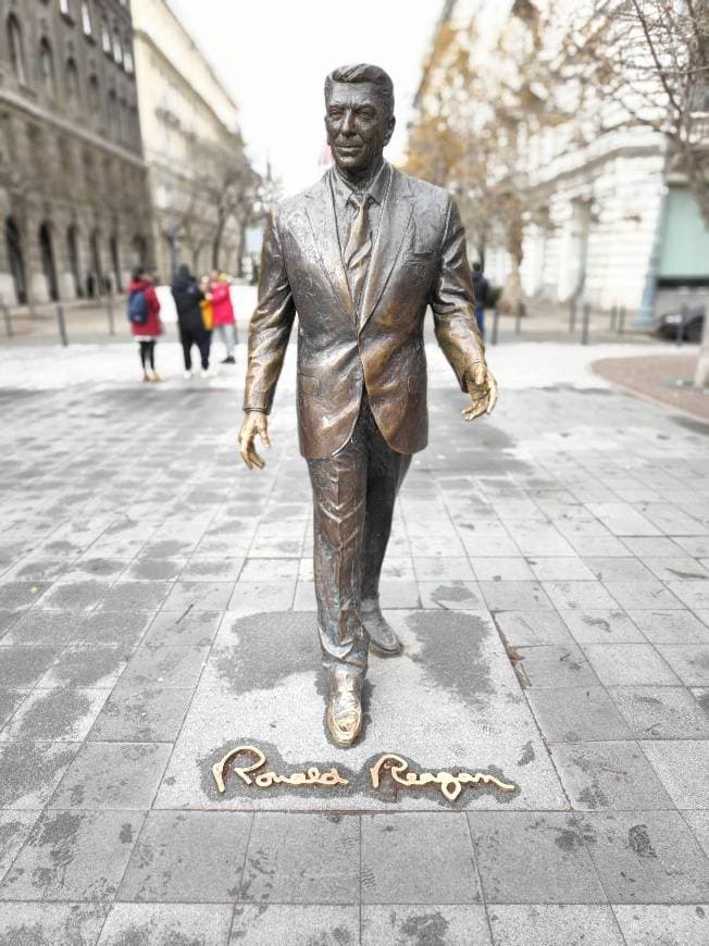 Lugar Ronald Reagan Statue