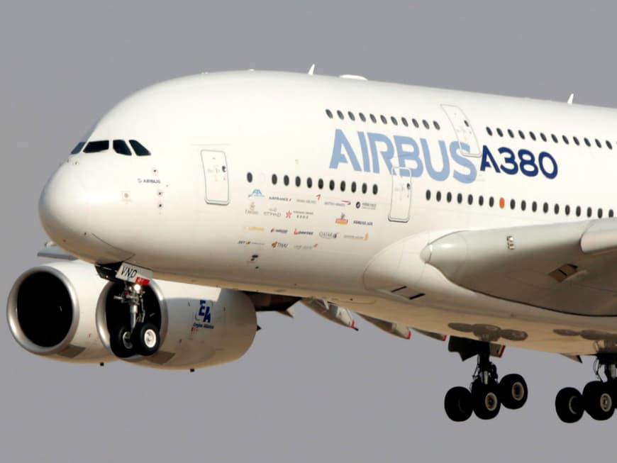 Moda A380 - Passenger aircraft - Airbus