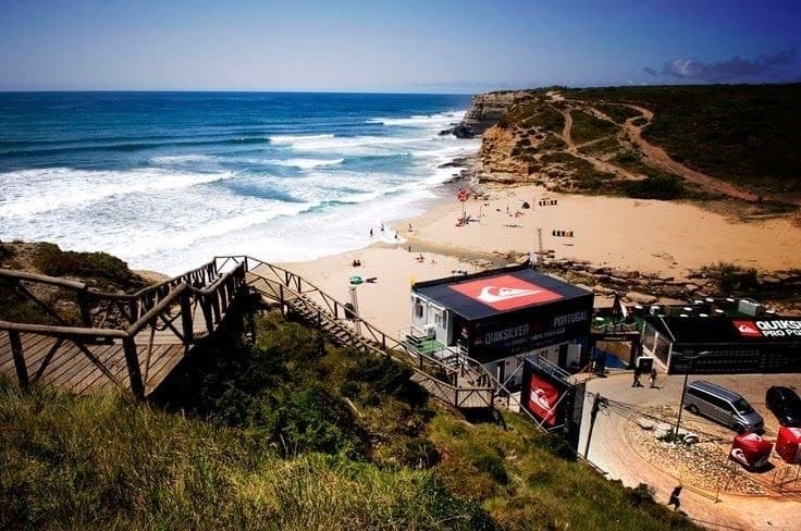 Place Praia de Ribeira d'Ilhas