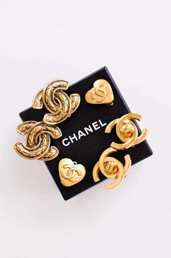 Producto Chanel Turnlock CC Clip-on Earrings