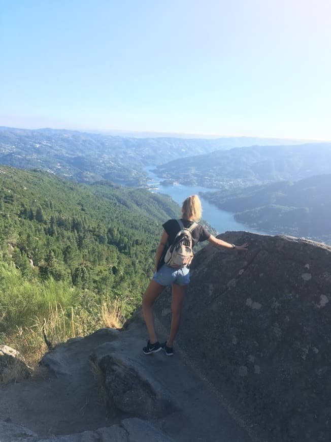 Place Miradouro da Pedra Bela