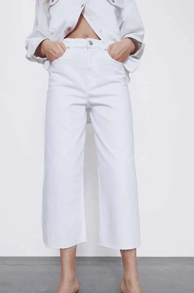 Producto HI-RISE CULOTTE JEANS